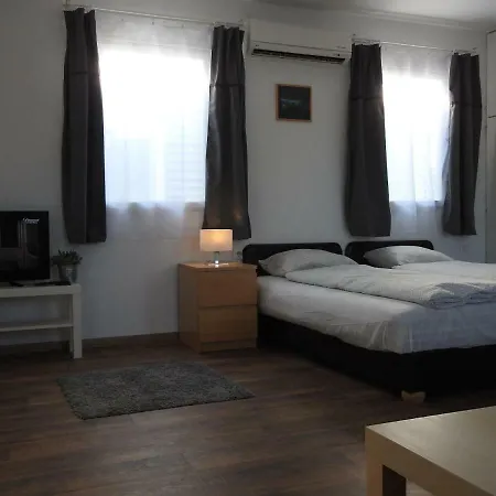Akali Studio Apartamento Balatonakali
