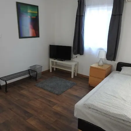 Akali Studio * Balatonakali