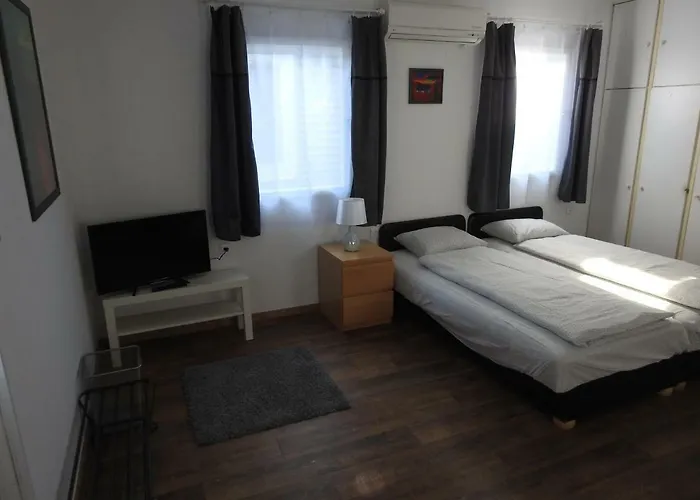 Akali Studio Балатонакали